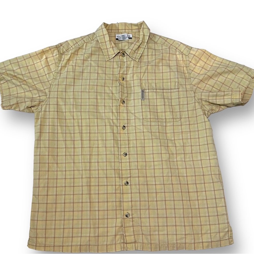 Columbia dressing shirt size:large